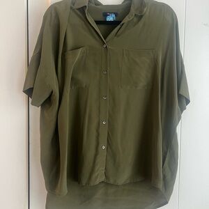 Madewell silk boxy button down
